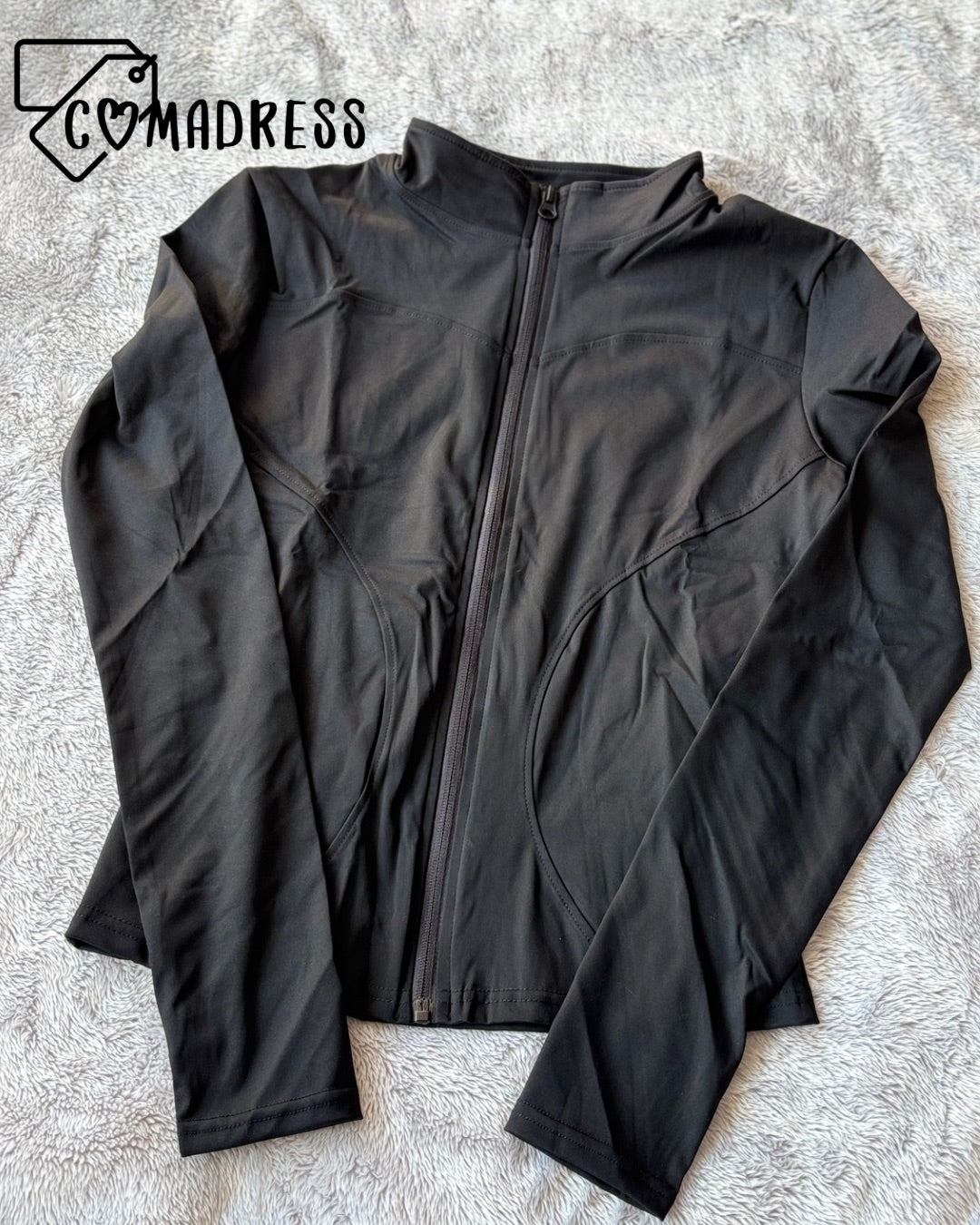 Chaqueta Deportiva Negra con Cierre